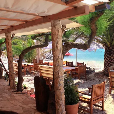 Apartman By The Sea Hvar - 10430