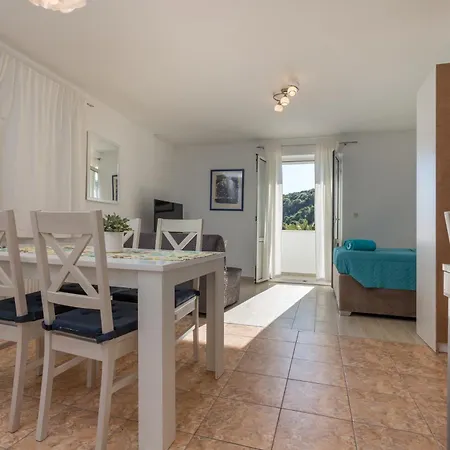 Appartamento By The Sea Hvar - 10430