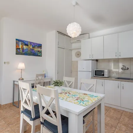 Appartamento By The Sea Hvar - 10430 *