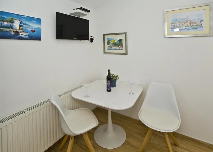 Appartamento By The Sea Hvar - 10430 *